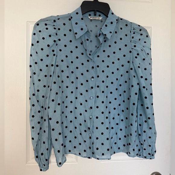 Stradivarius Light Blue Puff Sleeve Polka Dot Button Down Shirt- size S- EUC - Picture 5 of 10
